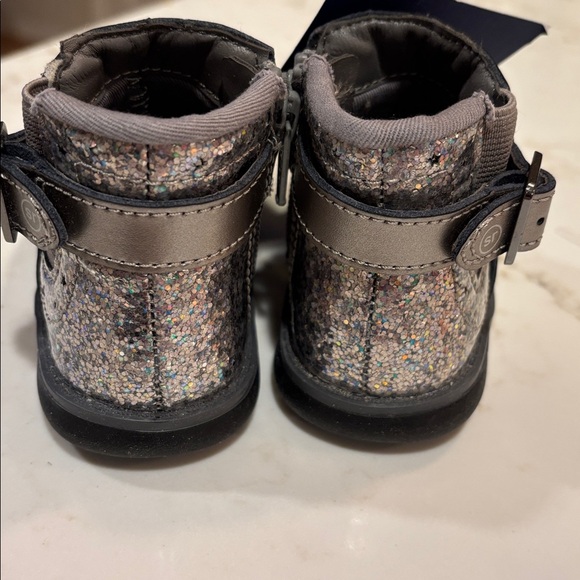 Stride Rite Steele Grey w Sparkle Ankle Boots toddler size 4 NWT - Picture 8 of 9